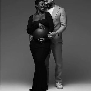 Selling this maternity dress size Medium I thought i was going to use it